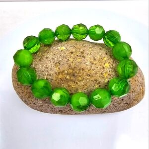 Vintage Green Bracelet Resin Beveled Beads Clear Solid Elastic 3" Diameter